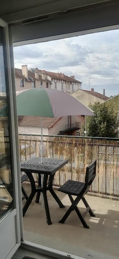 Appartement Avec Balcon Et Parking Prive Roanne Zewnętrze zdjęcie